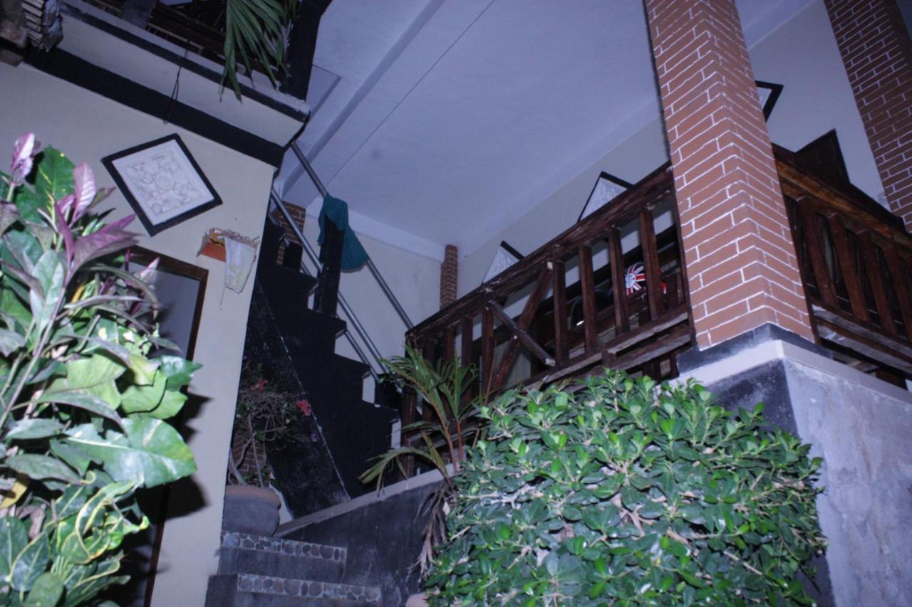 אמד Bukit Indah Homestay מראה חיצוני תמונה